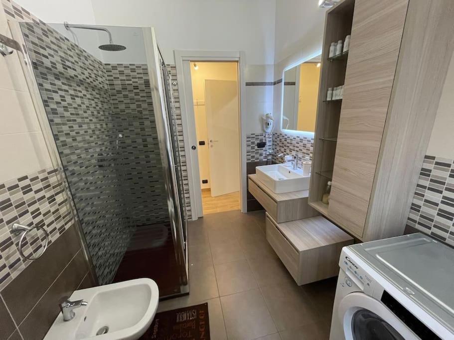 Nel Quartiere Bayres Suite Completamente Rinnovata มิลาน ภายนอก รูปภาพ