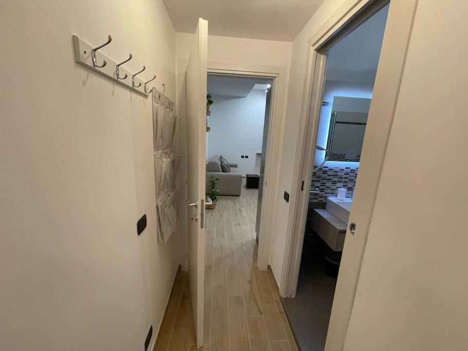 Nel Quartiere Bayres Suite Completamente Rinnovata มิลาน ภายนอก รูปภาพ