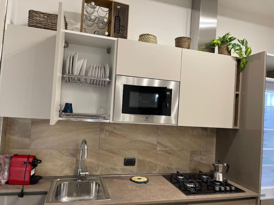 Nel Quartiere Bayres Suite Completamente Rinnovata มิลาน ภายนอก รูปภาพ